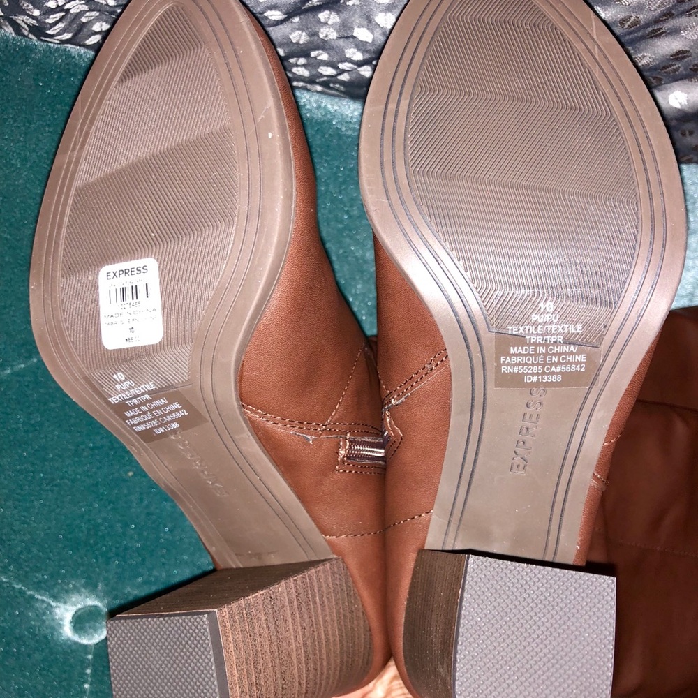 Express Boots - Picture 4 of 5